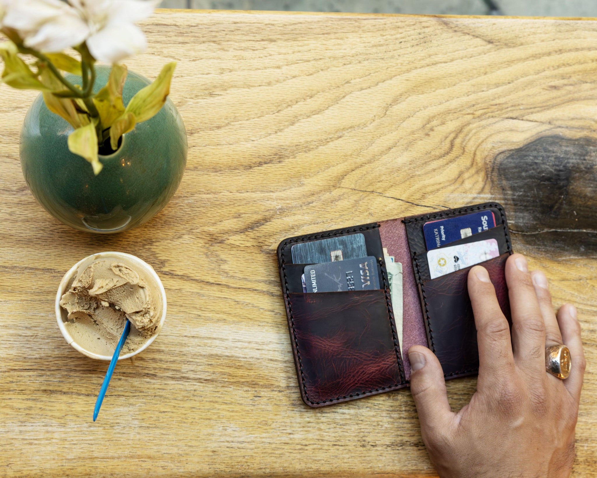 Vaquera Vertical Wallet