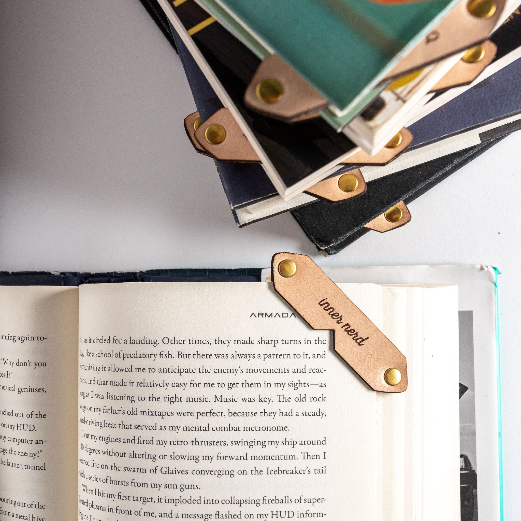 Just one more chapter Corner Leather Bookmark - Espacio Handmade