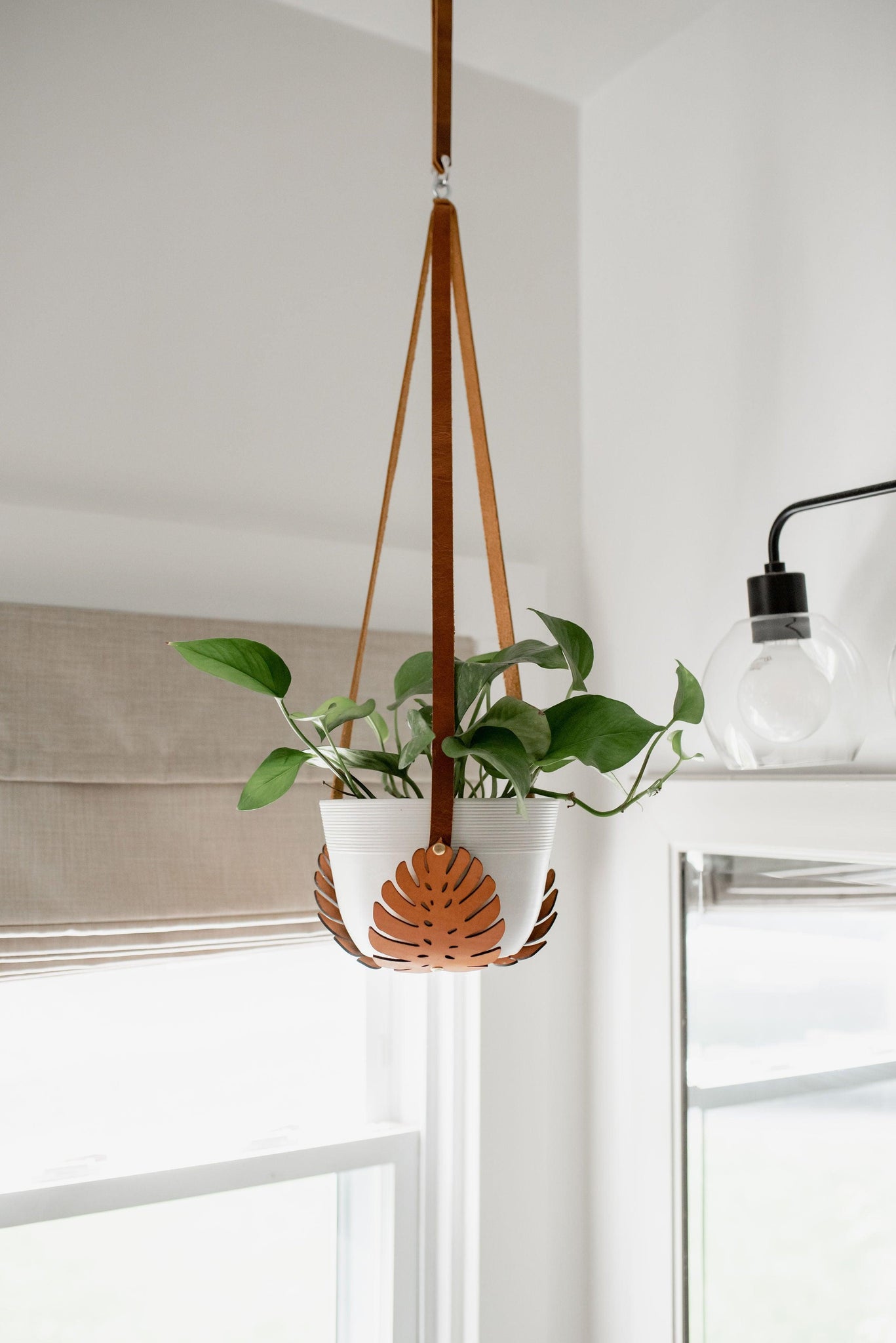 Monstera Leather Hanging Planter - Espacio Handmade